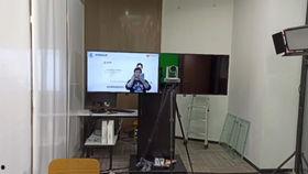 成人室内握拳操作视频