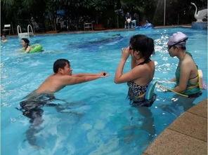 成人江边游泳好吗视频讲解,专业视频解析