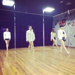 成人爵士风格舞蹈视频,成人爵士风格舞蹈视频赏析