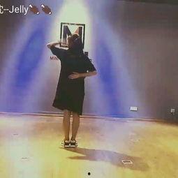 成人爵士风格舞蹈视频,成人爵士风格舞蹈视频赏析